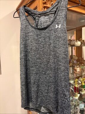 Under Armour Women's Black Gray Heathered Racerback Tank